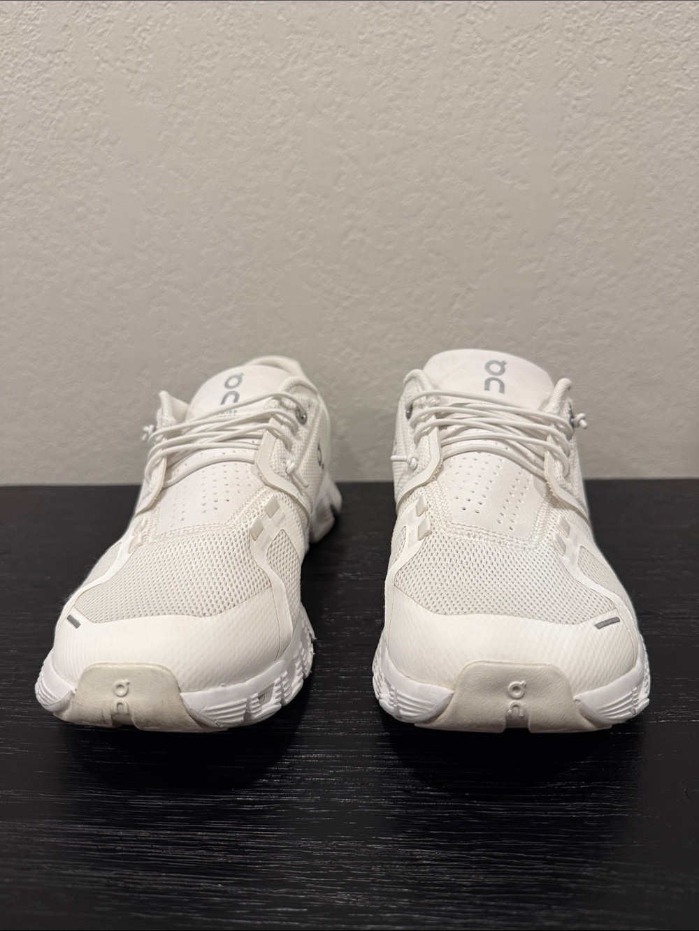 On Running Cloud 5 Women’s Size 8.5 W8.5 Athletic Shoe All White Training Workou - Picture 4 of 12